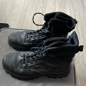 5/11 tactical size 11 steel toed black boots